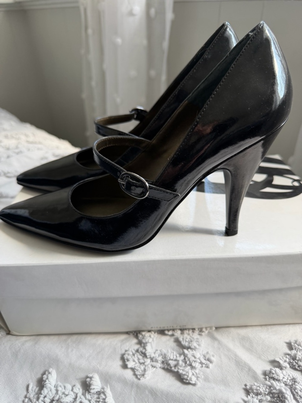 Nine West Black Patent Mary Jane Pumps